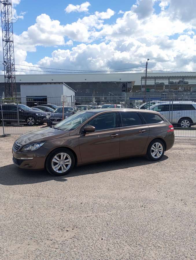 Peugeot 308, 1.6 l., Универсал