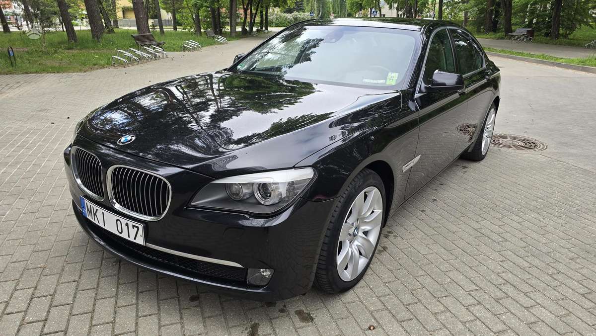 BMW 730, 3.0 l., Седан