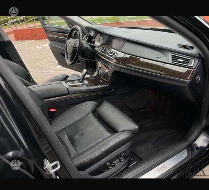 BMW 730, 3.0 l., Седан