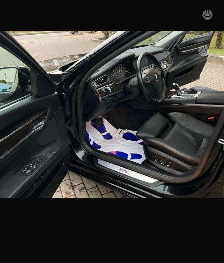 BMW 730, 3.0 l., Седан