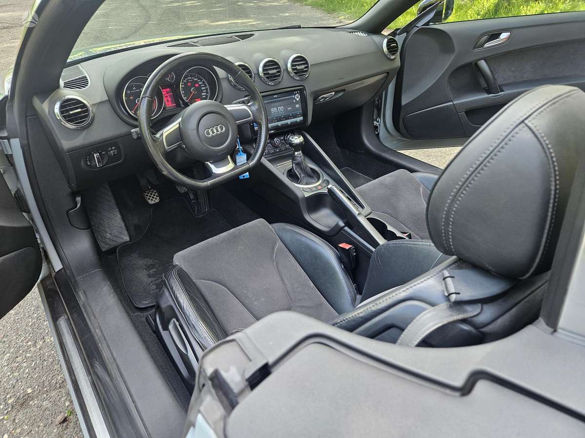 Audi TT, 2.0 l., Кабриолет
