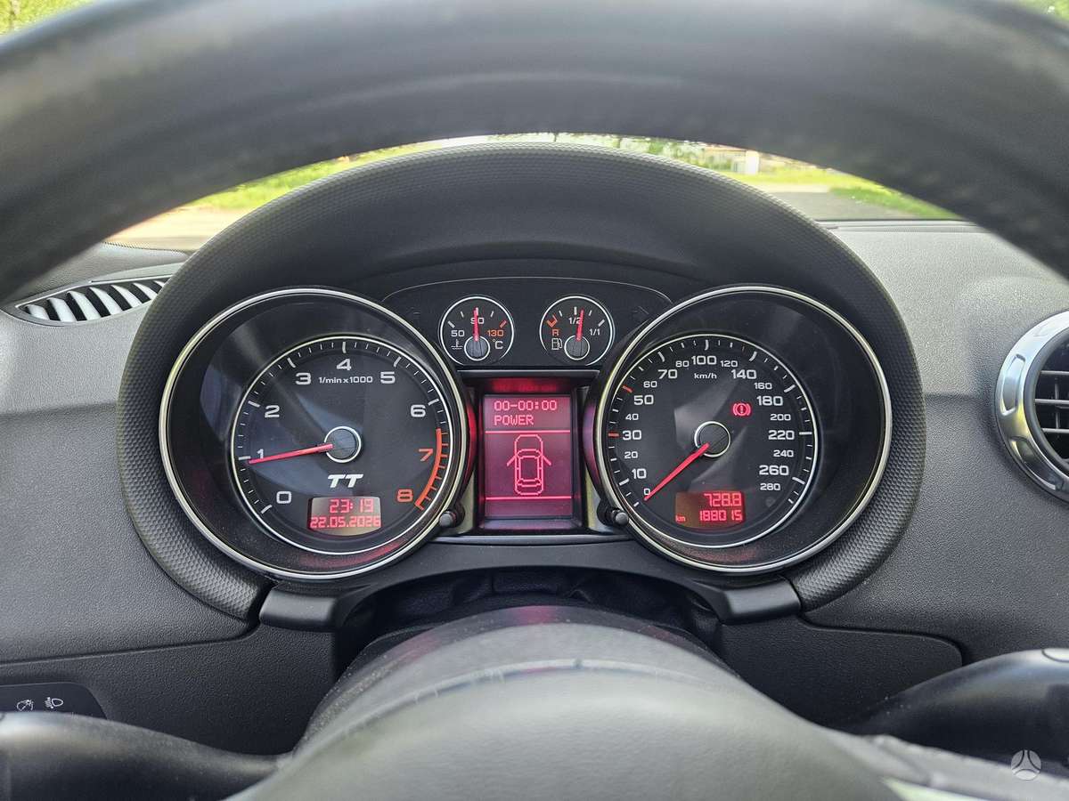 Audi TT, 2.0 l., convertible