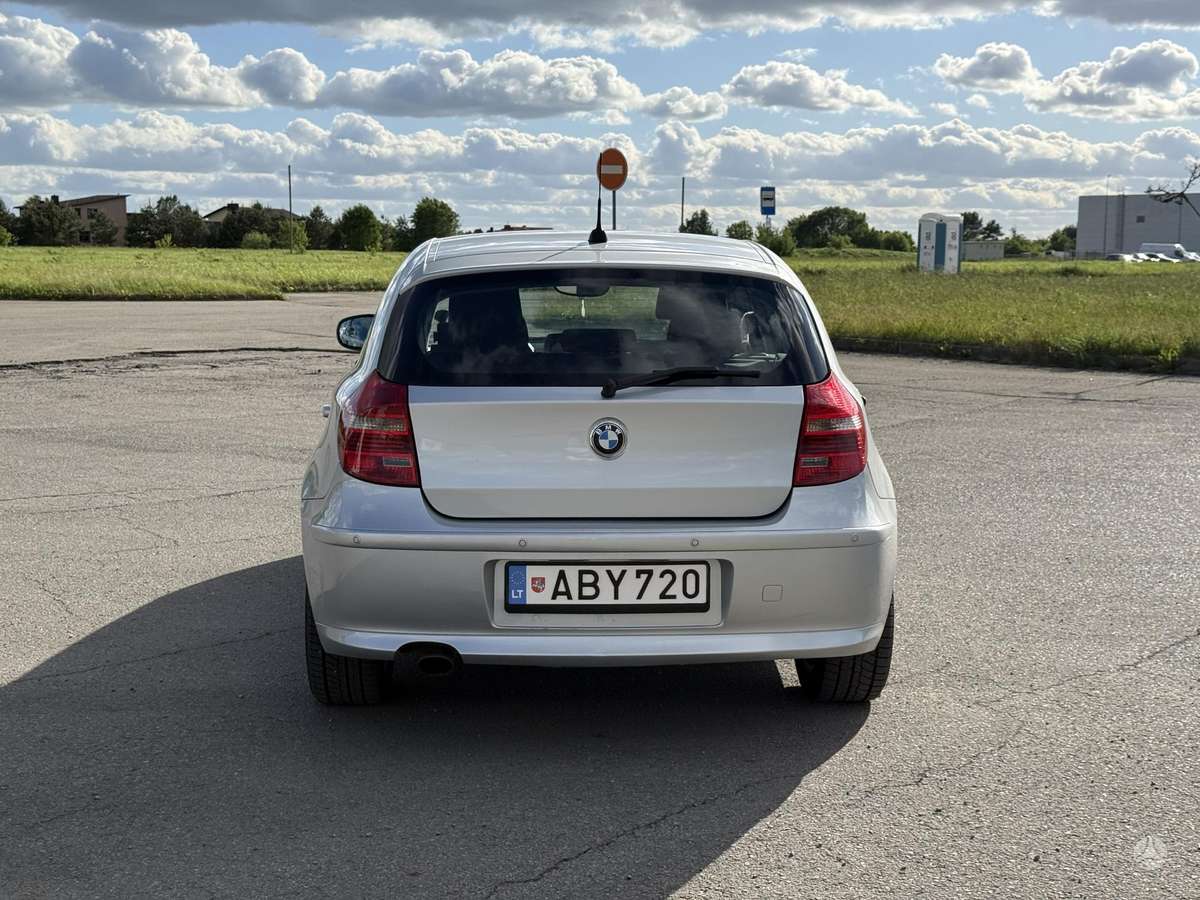 BMW 116, 2.0 l., hatchback