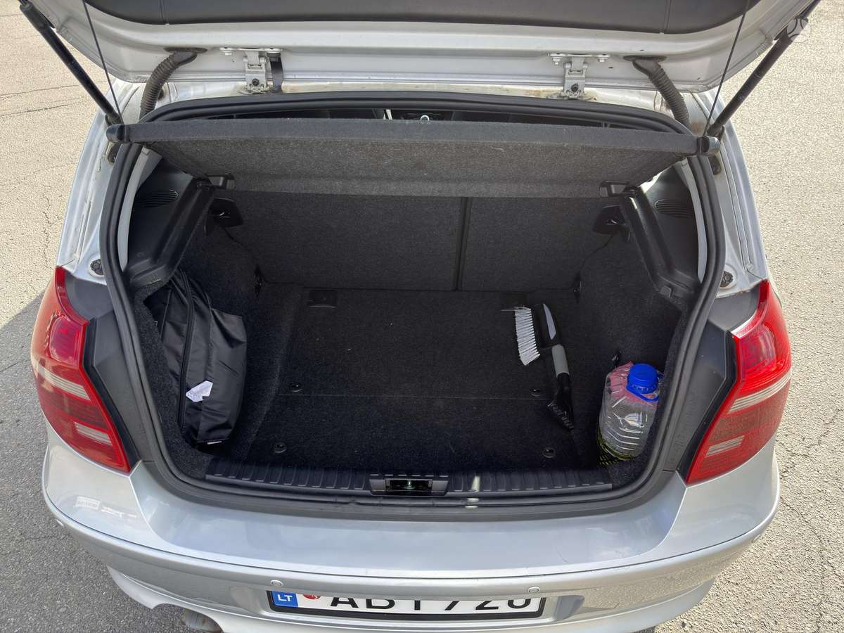BMW 116, 2.0 l., hatchback