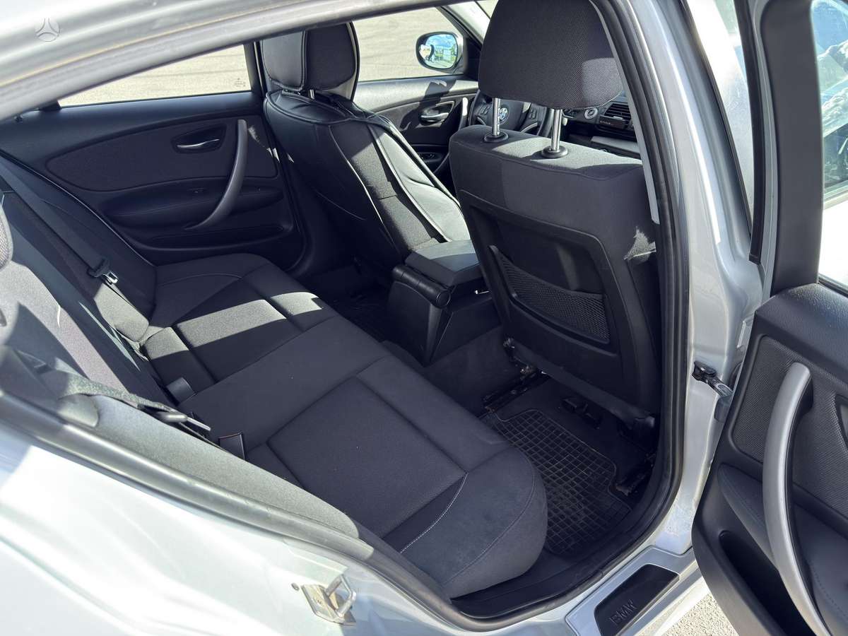 BMW 116, 2.0 l., hatchback