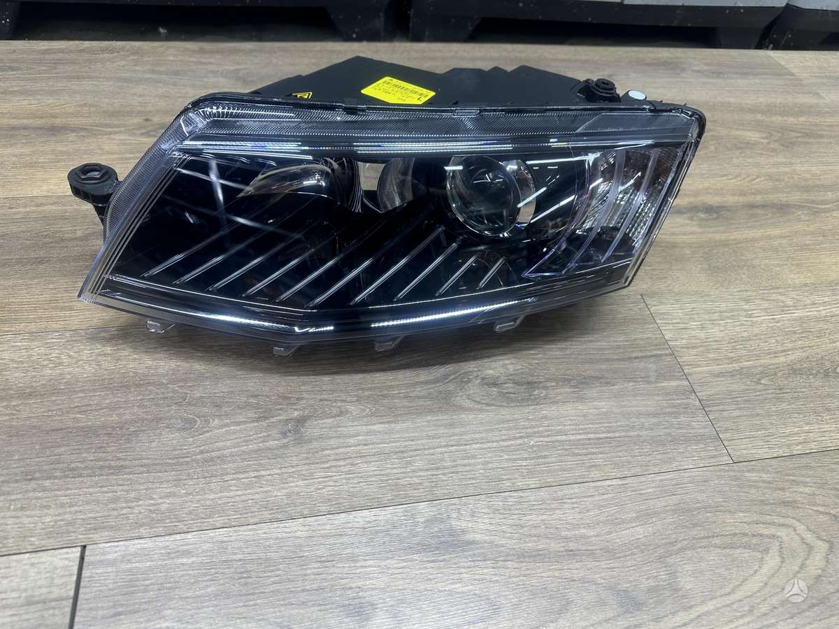 Skoda Octavia lights