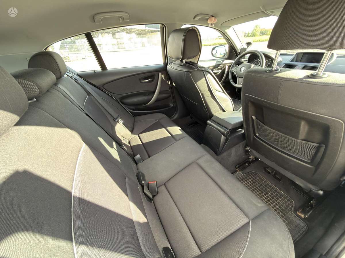 BMW 116, 2.0 l., hatchback
