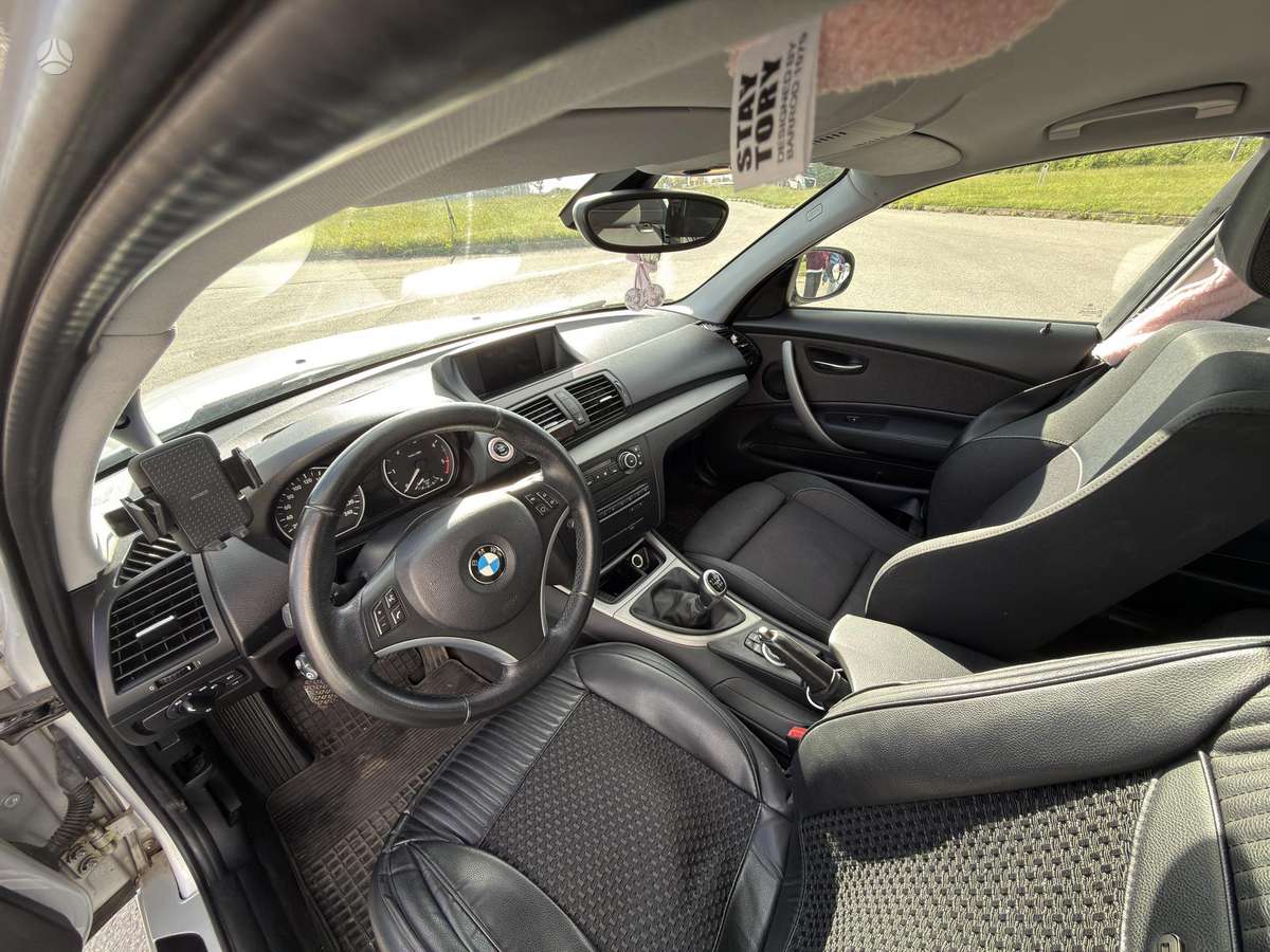 BMW 116, 2.0 l., hatchback