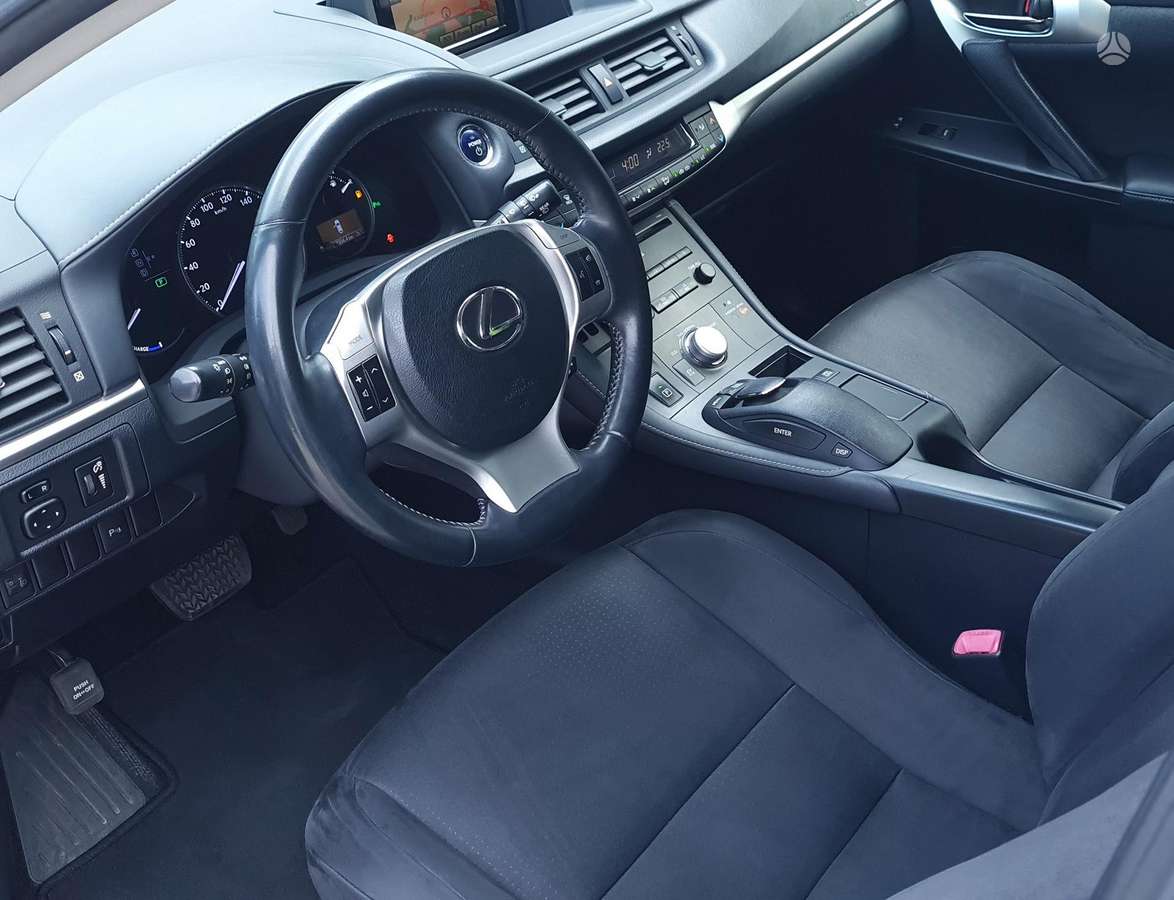 Lexus CT 200h, 1.8 l., hečbekas