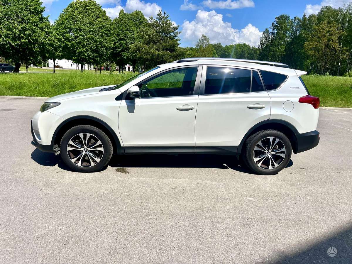 Toyota RAV4 - 4