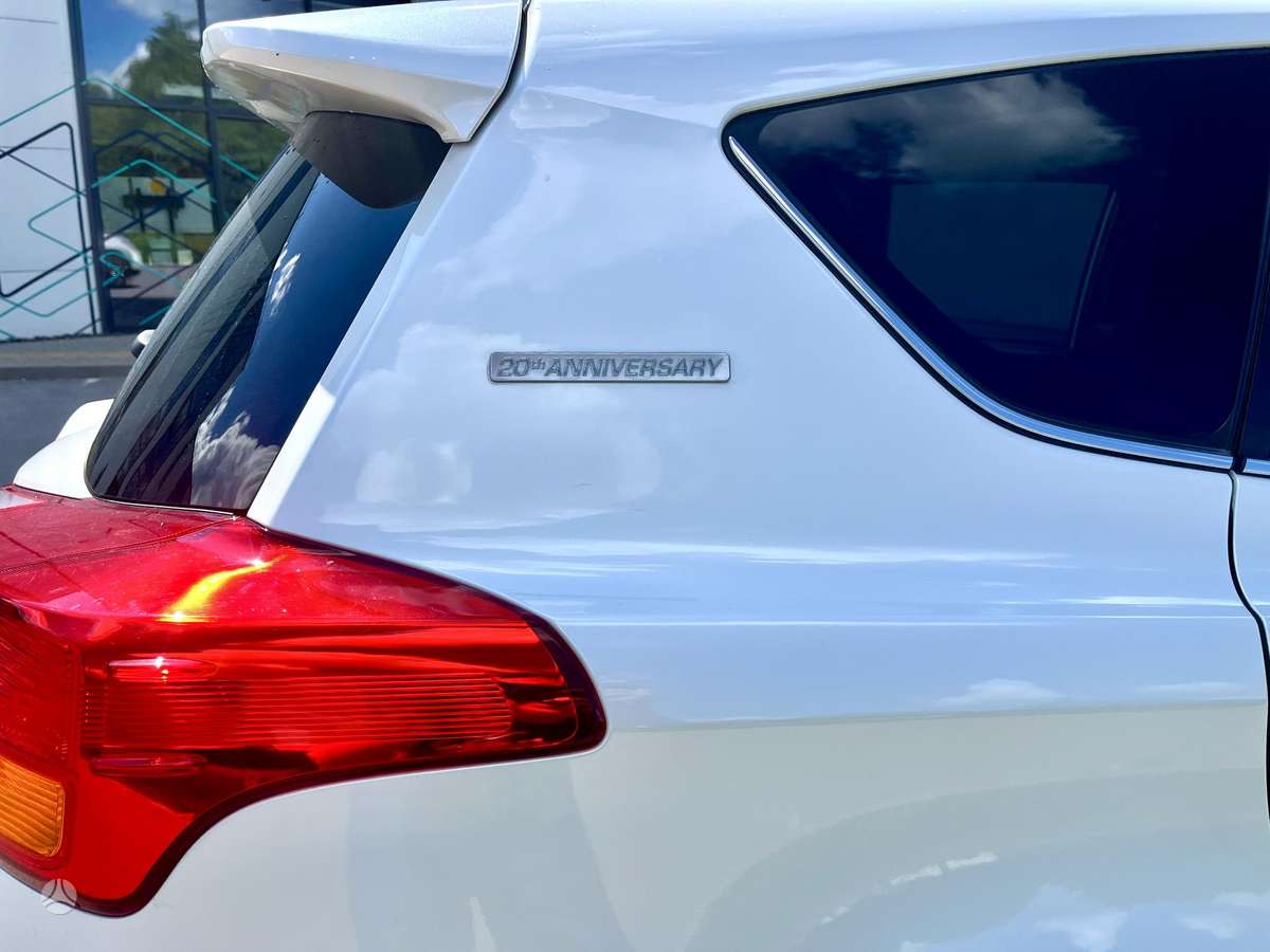 Toyota RAV4 - 10