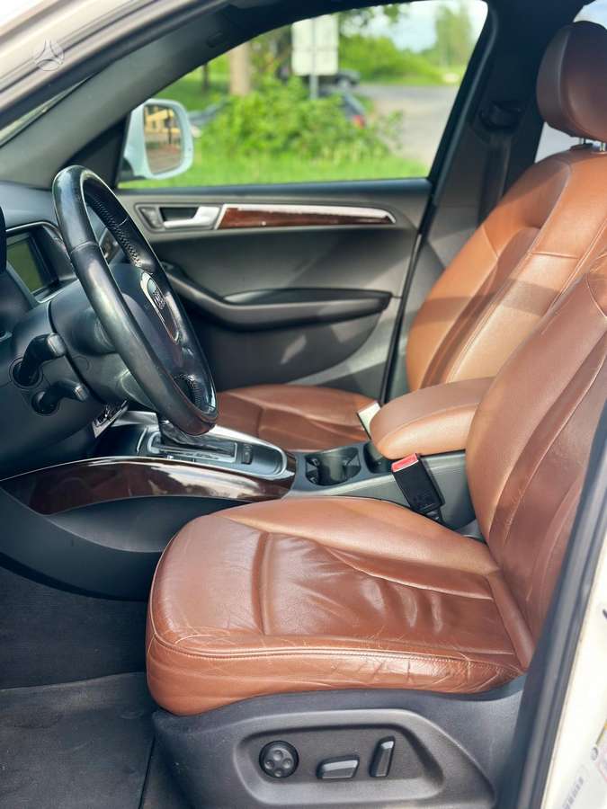 Audi Q5, 2.0 l., Внедорожник / Кроссовер