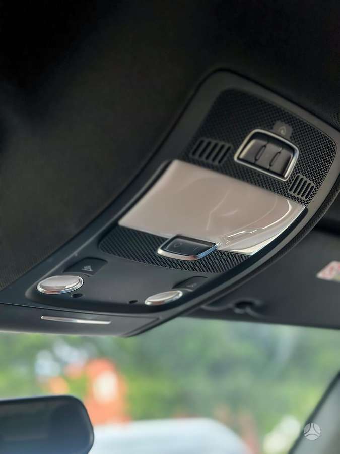 Audi Q5, 2.0 l., off-road / crossover