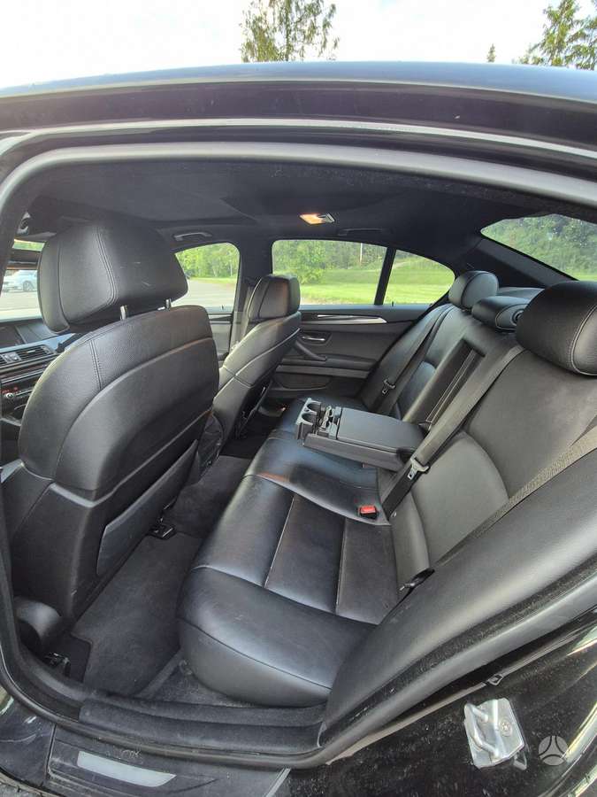 BMW 528, 2.0 l., Седан