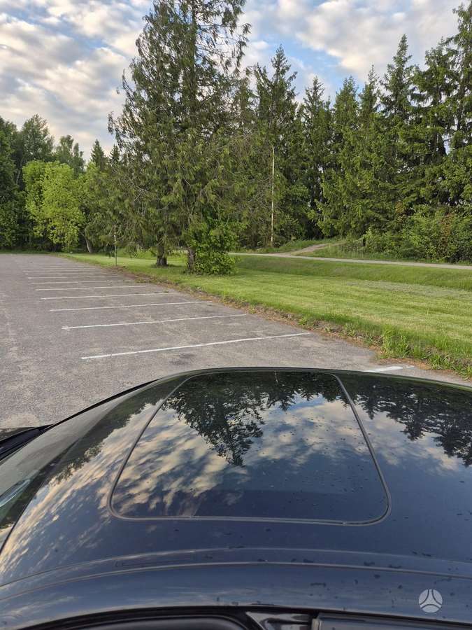 BMW 528, 2.0 l., Седан