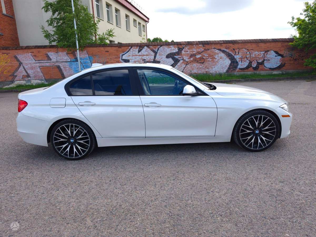 BMW 328, 2.0 l., Седан