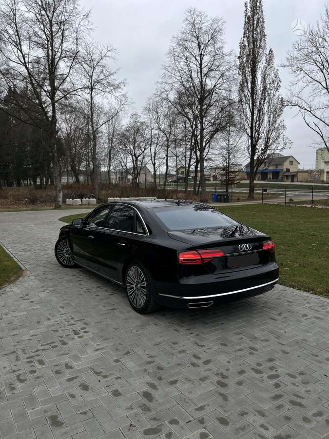 Audi A8 L, 3.0 l., Седан
