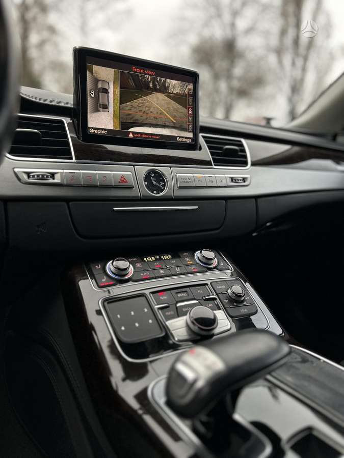 Audi A8 L, 3.0 l., Седан