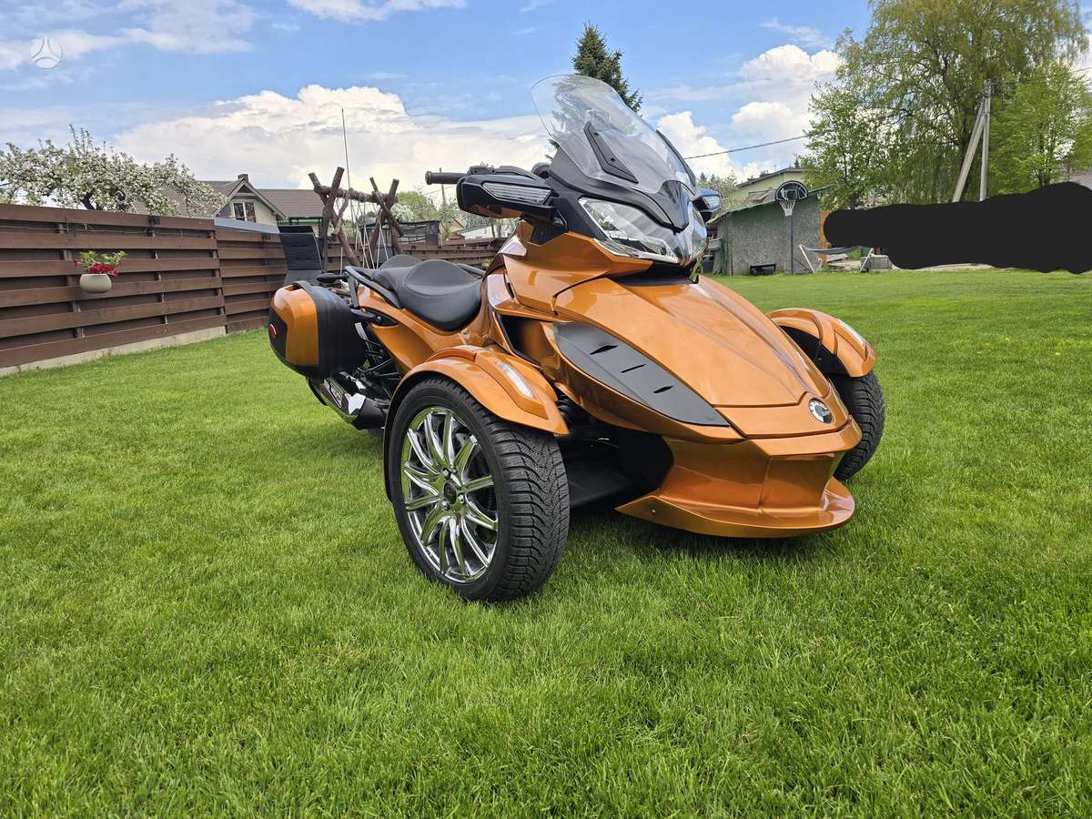 Can-Am Spyder 998cc, трициклы