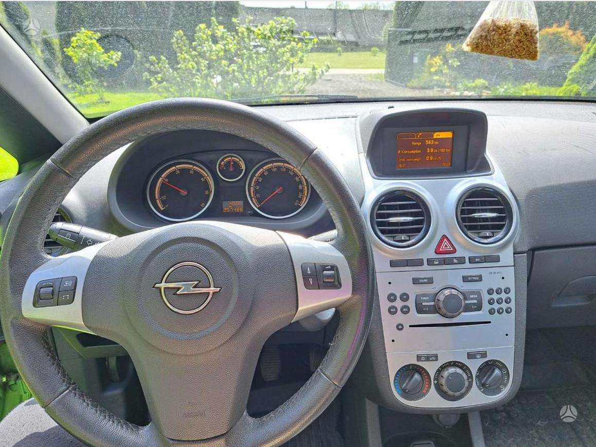 Opel Corsa, 1.3 l., Хэтчбек