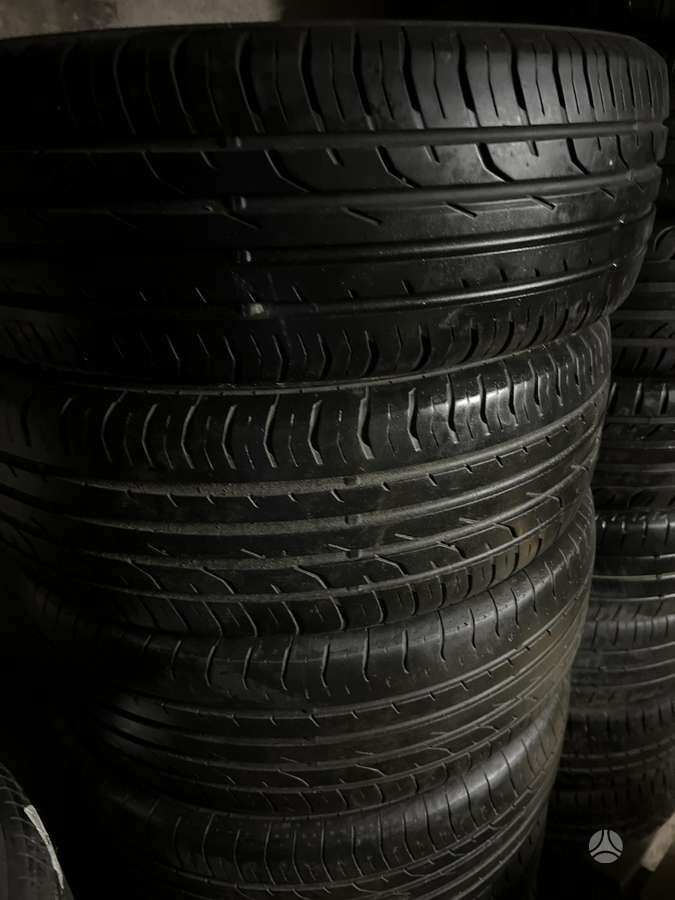 Continental PremiumContact 2, summer 215/55 R18