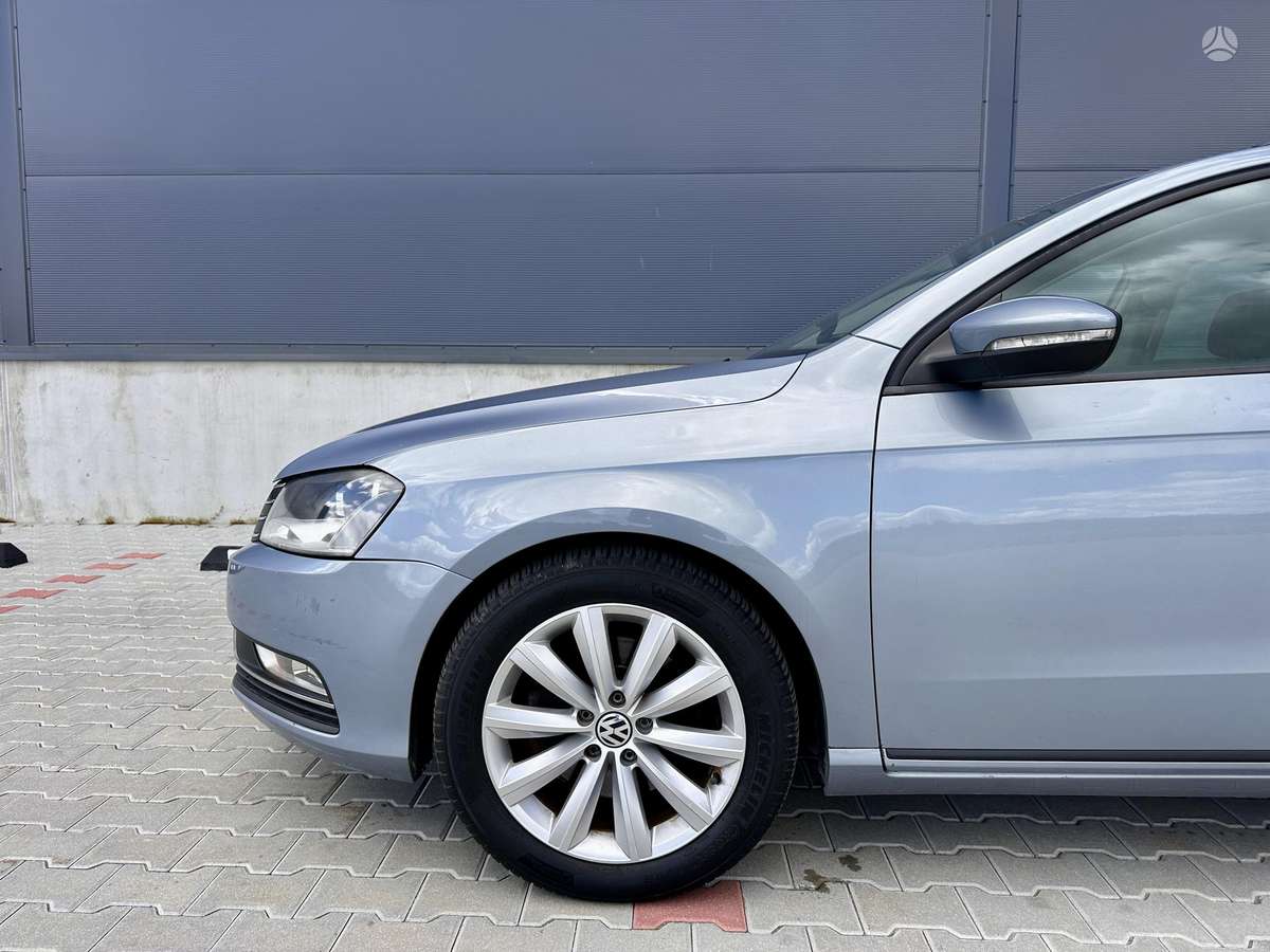 Volkswagen Passat - 5