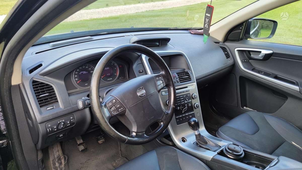 Volvo XC60 - 4