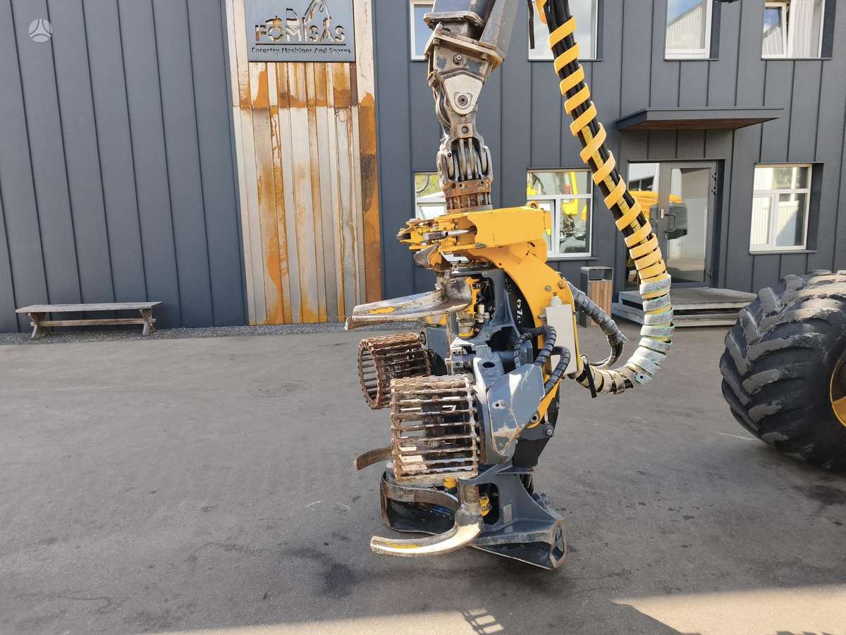 Logset 560E, harvesters