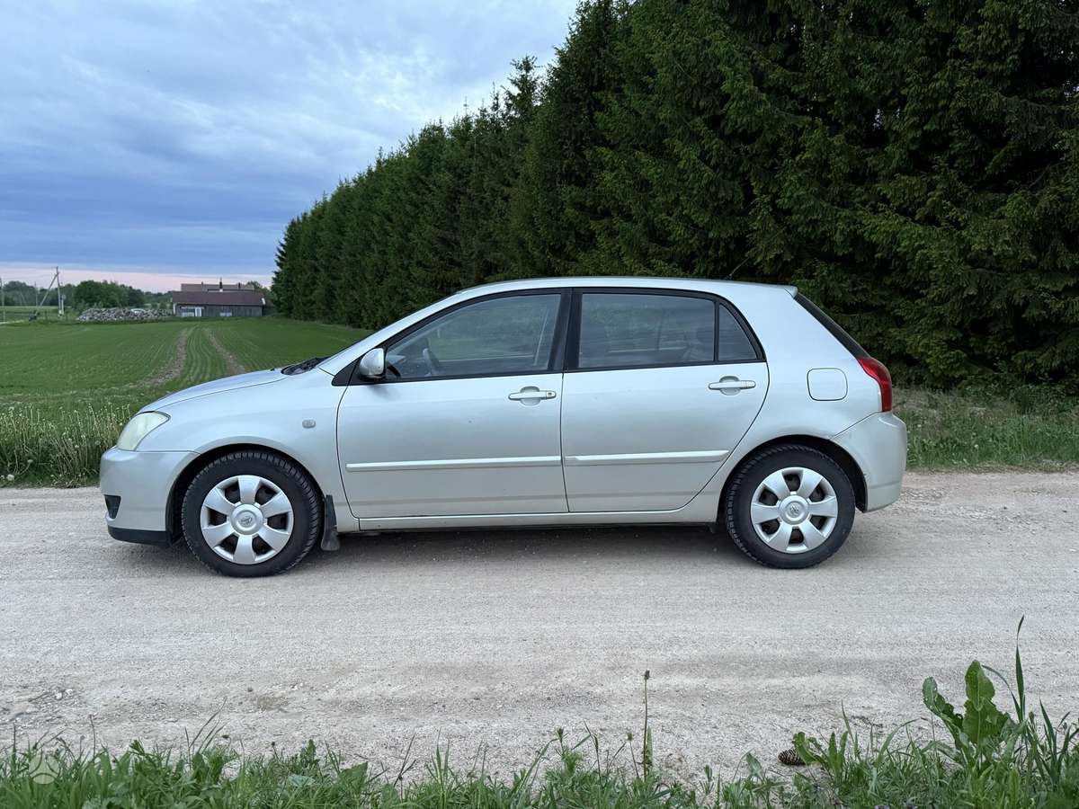 Toyota Corolla, 2.0 l., hatchback