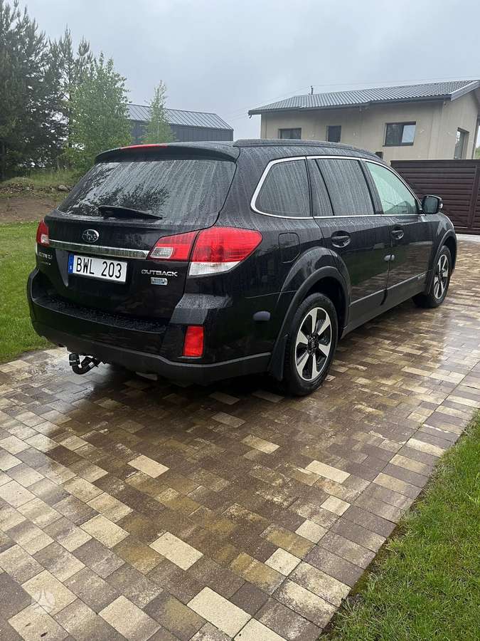 Subaru Outback, 2.0 l., universalas
