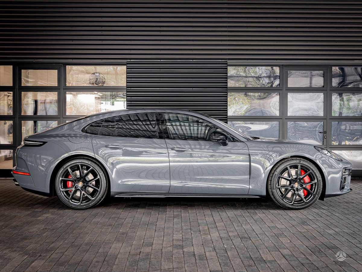 Porsche Panamera - 6