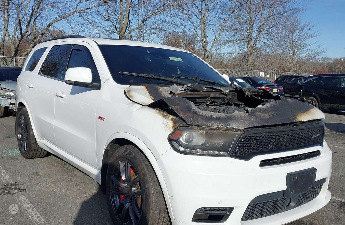 Dodge Durango for parts. Dodge durango srt 6 4