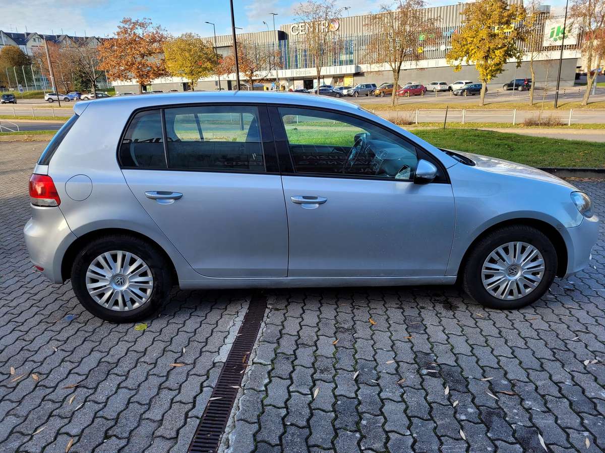 Volkswagen Golf, 1.6 l., hatchback