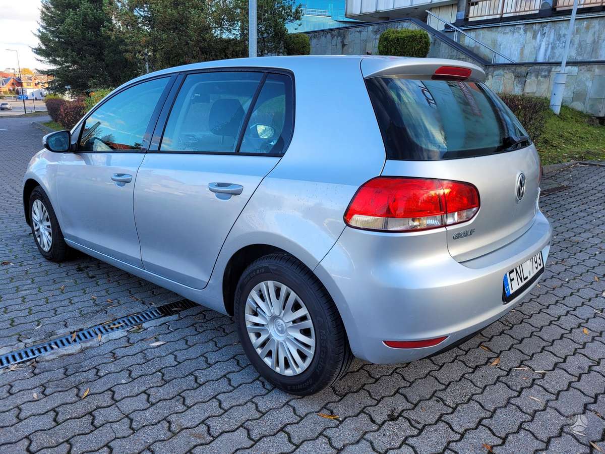 Volkswagen Golf, 1.6 l., hatchback