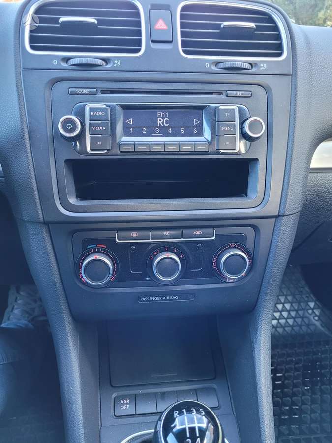 Volkswagen Golf, 1.6 l., hatchback