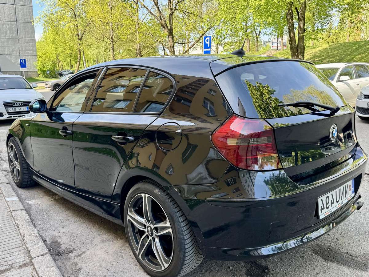 BMW 118, 2.0 l., Хэтчбек