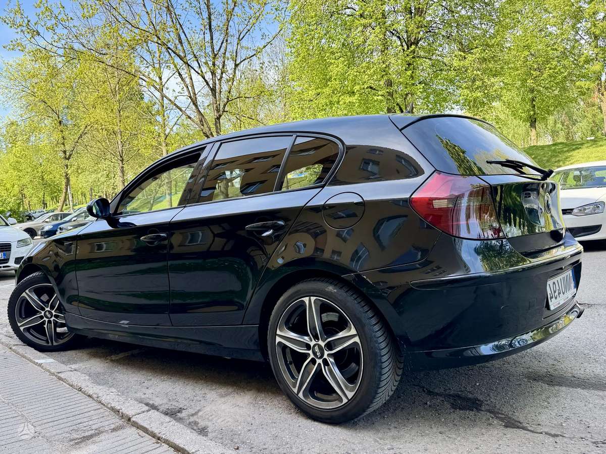 BMW 118, 2.0 l., Хэтчбек