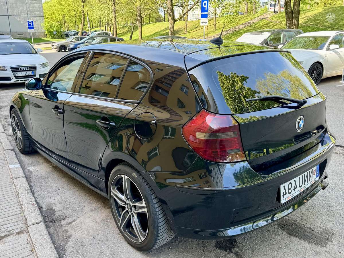 BMW 118, 2.0 l., Хэтчбек