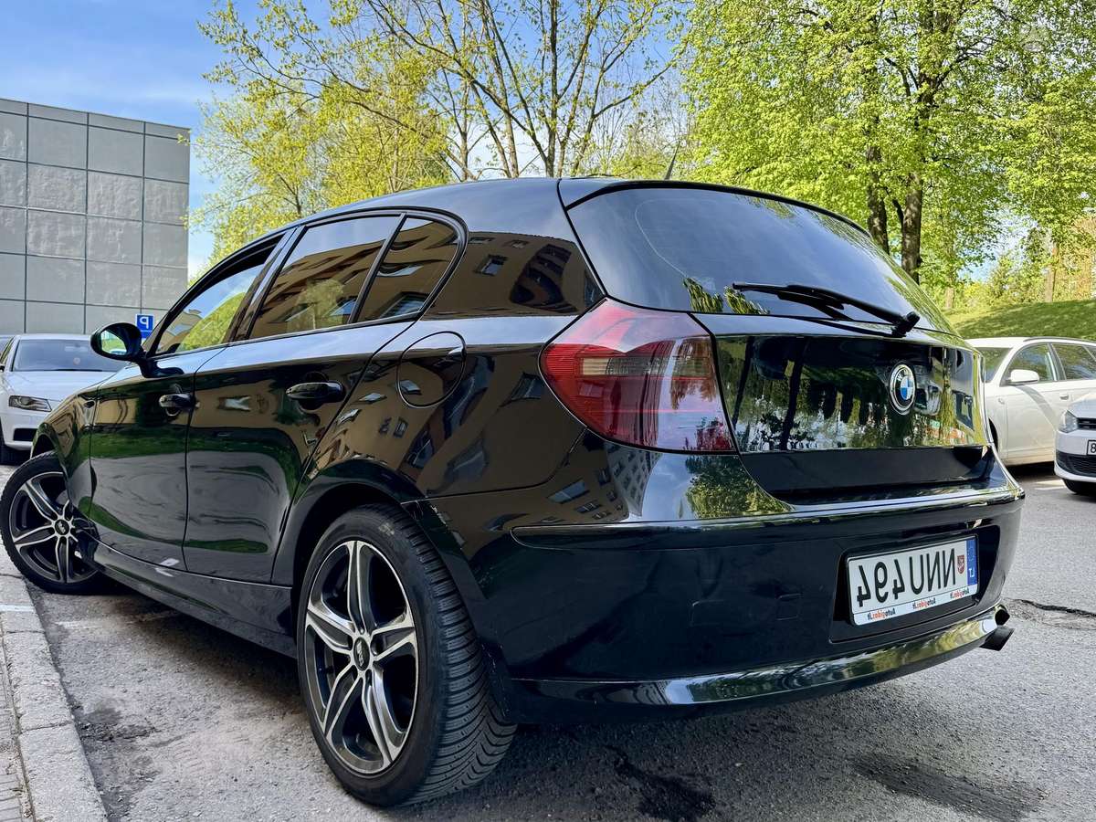 BMW 118, 2.0 l., Хэтчбек