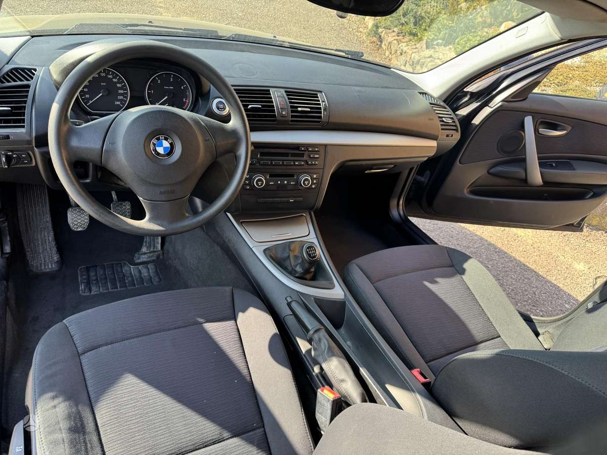 BMW 118, 2.0 l., Хэтчбек