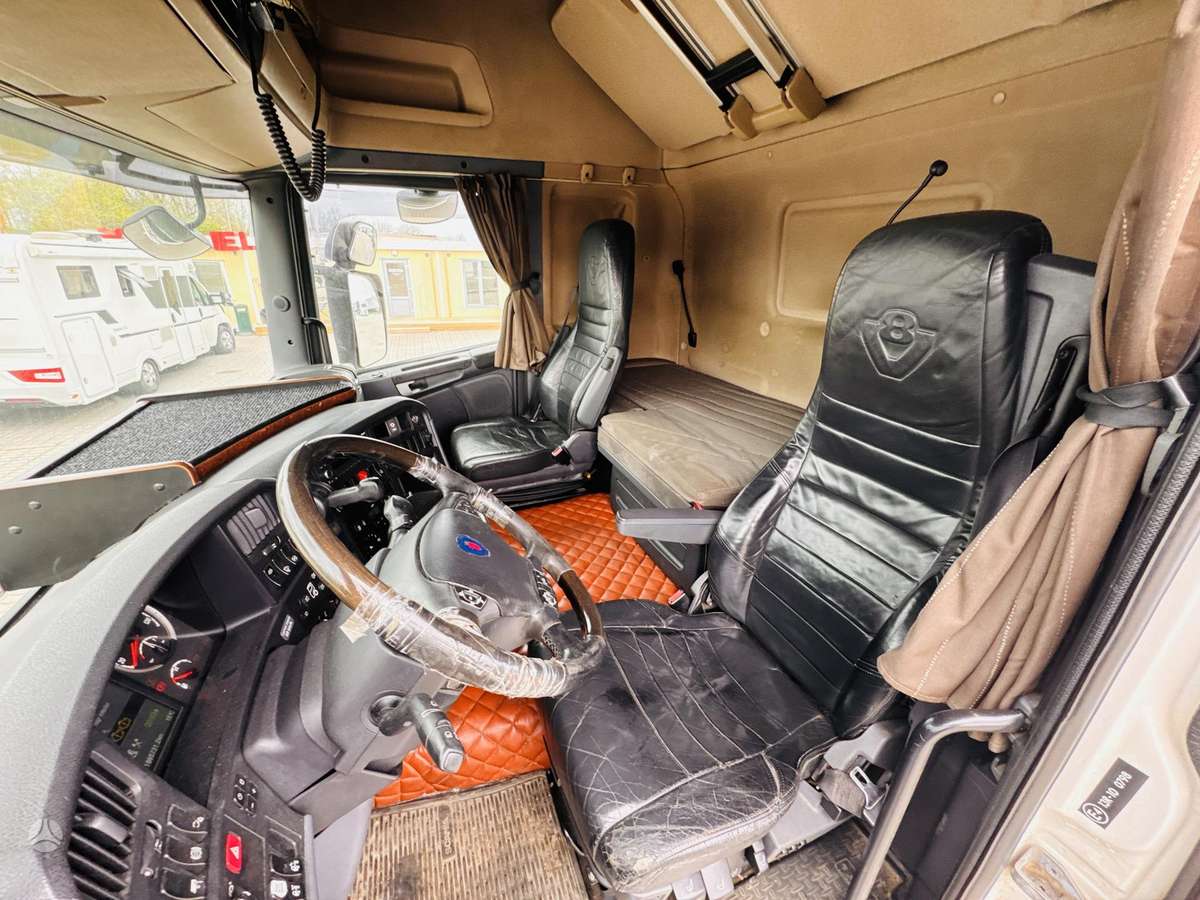 Scania R560, double sleeper