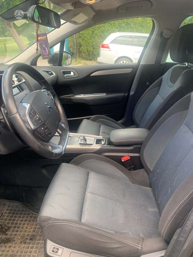 Citroen C4, 1.6 l., Седан