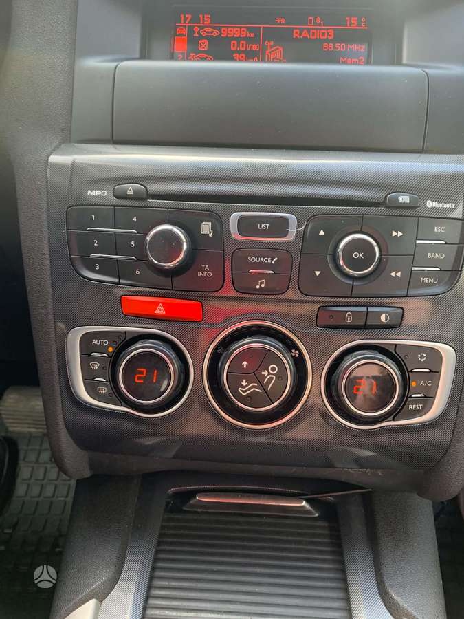 Citroen C4, 1.6 l., Седан