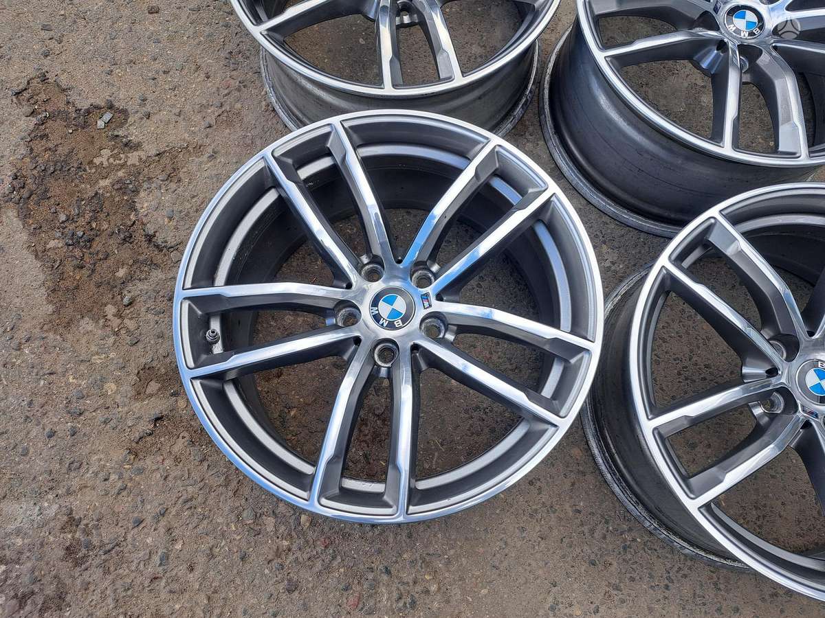 BMW, lengvojo lydinio, R18