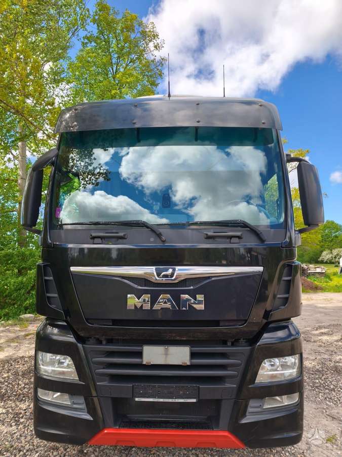 MAN TGX, 2 спальных места