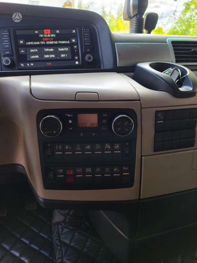 MAN TGX, double sleeper
