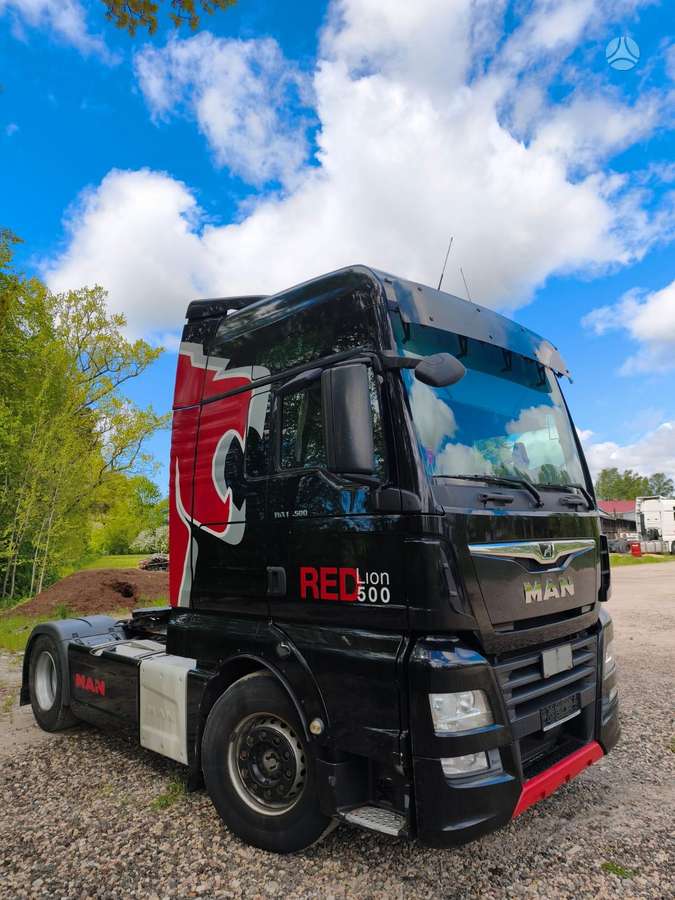 MAN TGX, double sleeper