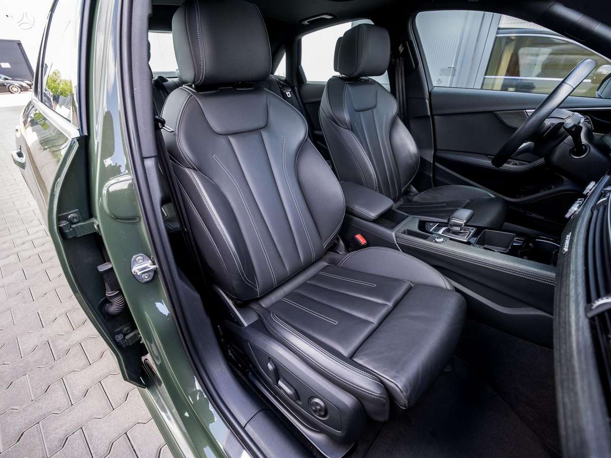 Audi A4, 2.0 l., Седан