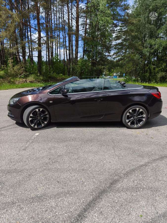 Opel Cascada, 2.0 l., convertible