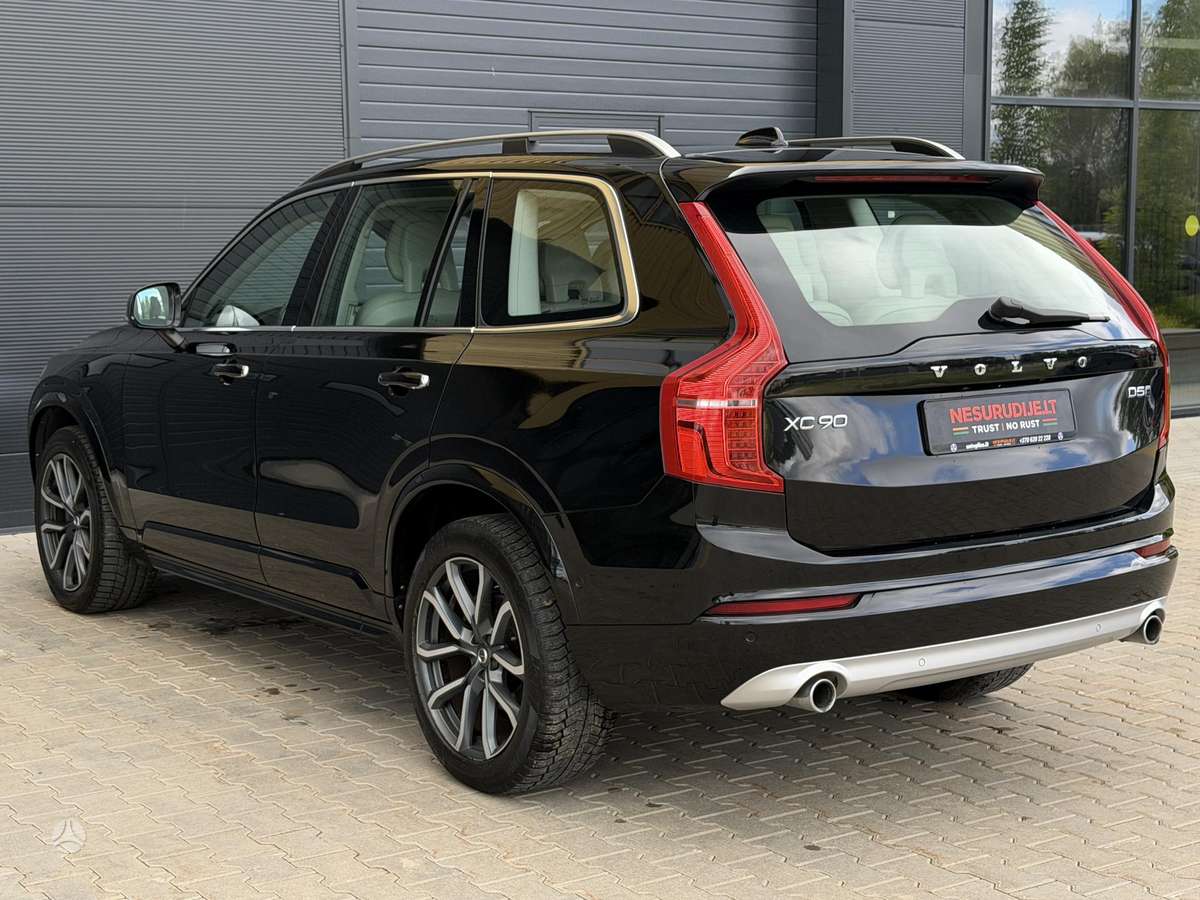 Volvo XC90 - 4